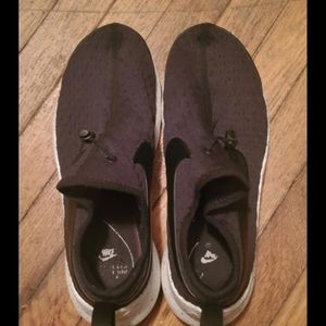 Nike Womens size 8.5 PROJECT X SE slip on sneakers